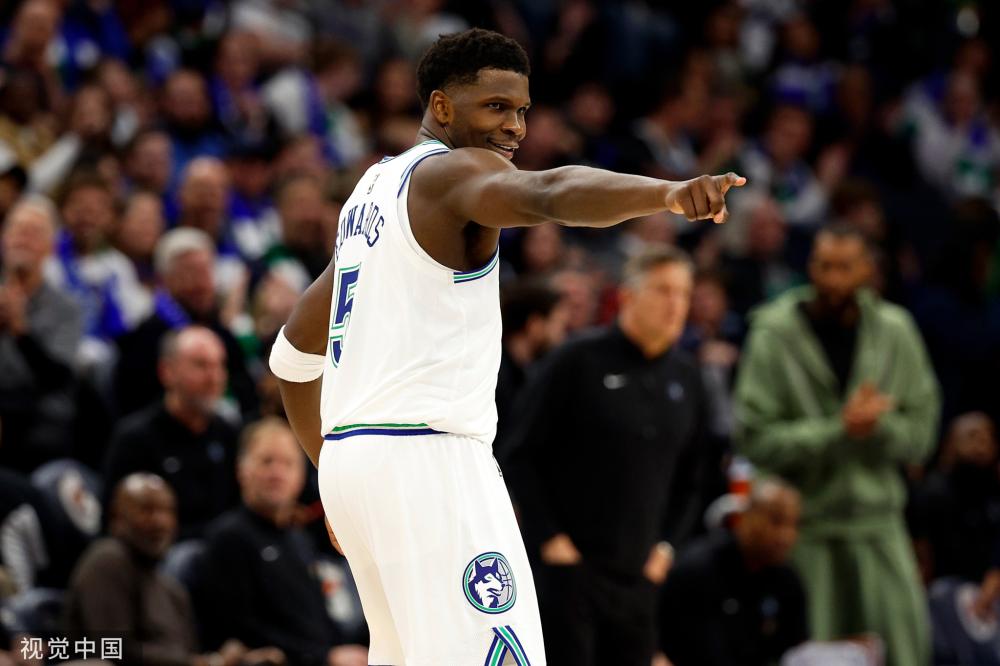 对年轻球员 对年轻球员