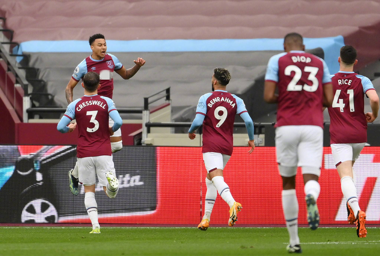 赛场上取得 赛场上取得